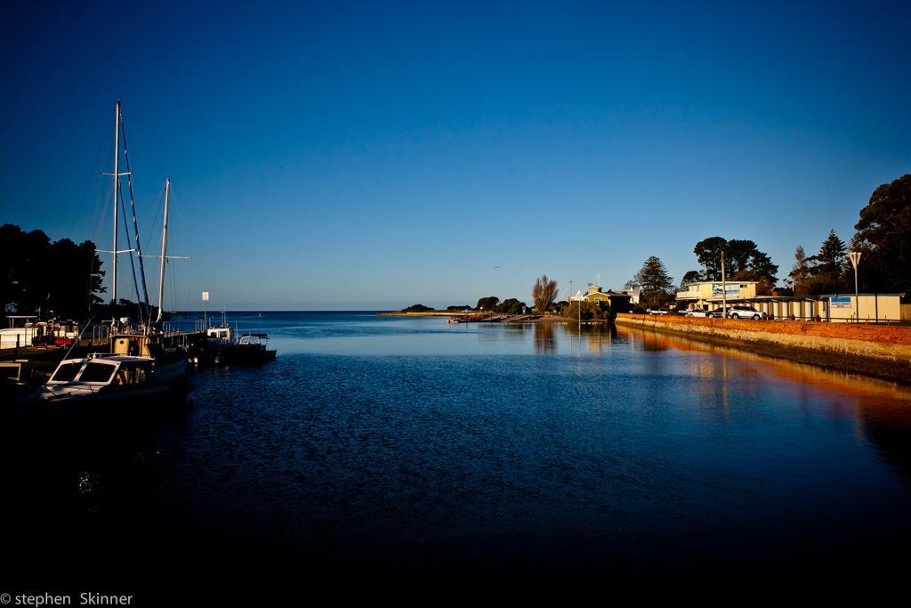 Hotel The Waterfront 3*