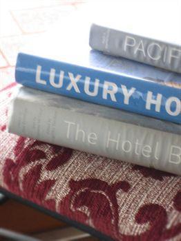 The Waterfront 3*