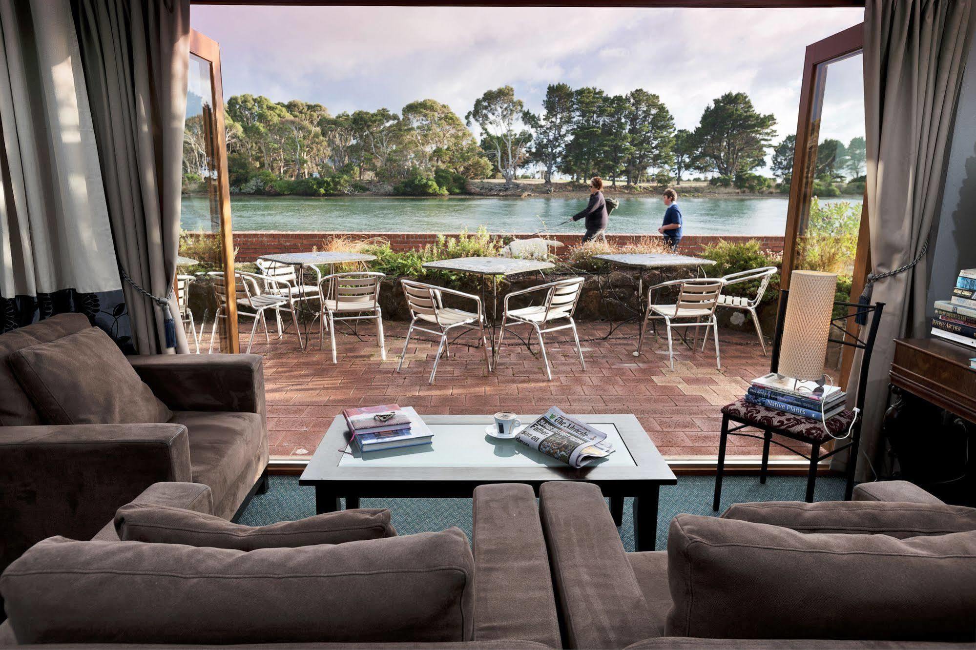The Waterfront 3*