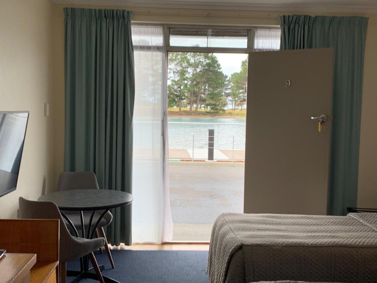 The Waterfront Hotel Wynyard